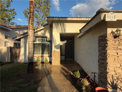 Photo of 1559 Arroyo Viejo DR, San Jacinto, CA 92583 (MLS # SW26231576)