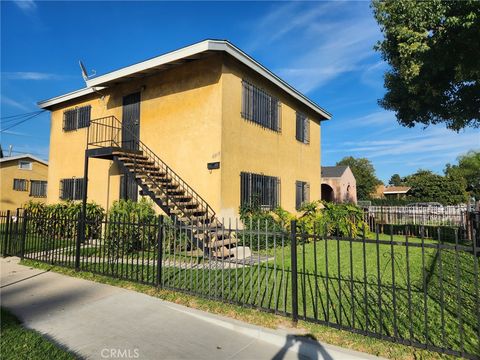 Photo of 8868 S Wall St St, Los Angeles, CA 90003 (MLS # RS26084752)