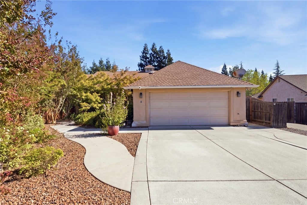 8 Shearwater Court