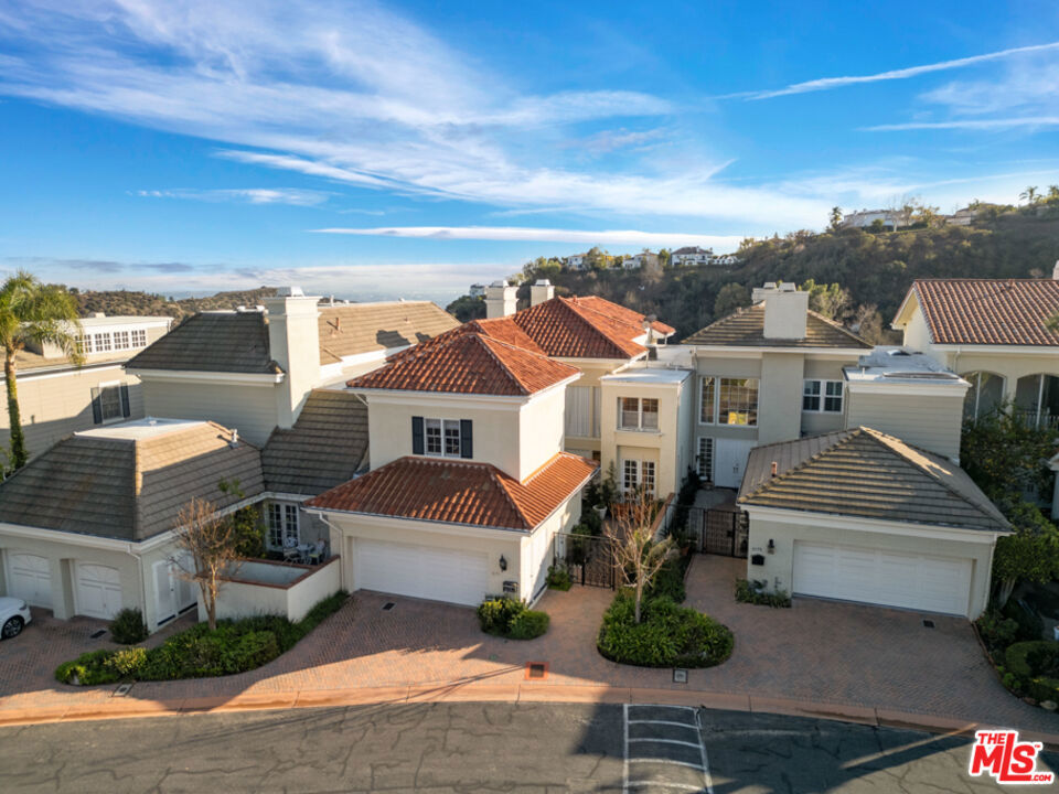 2171 Ridge Drive
