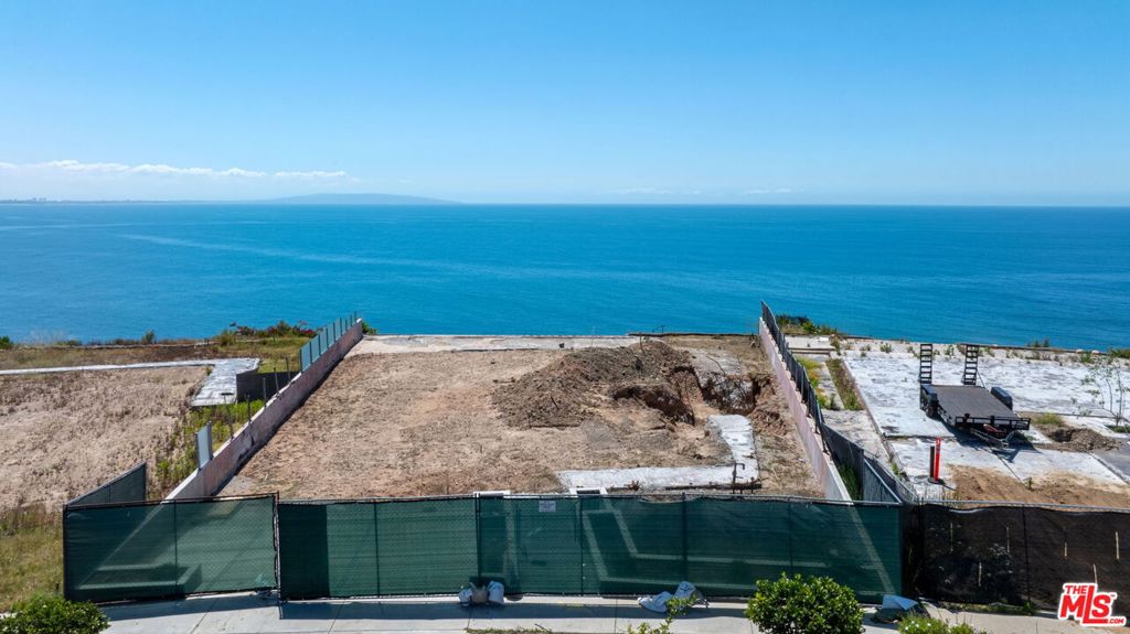 18434 Coastline Drive