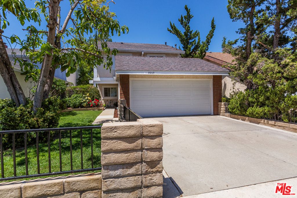 listing image 130722344583625297821