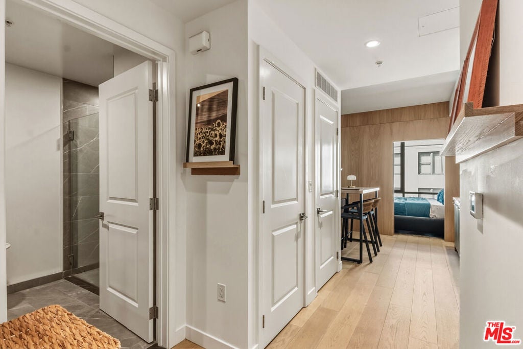 400 S Broadway 917