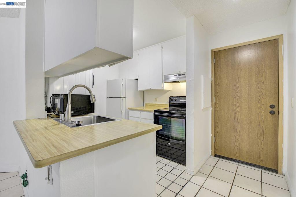 29300 Dixon St 207