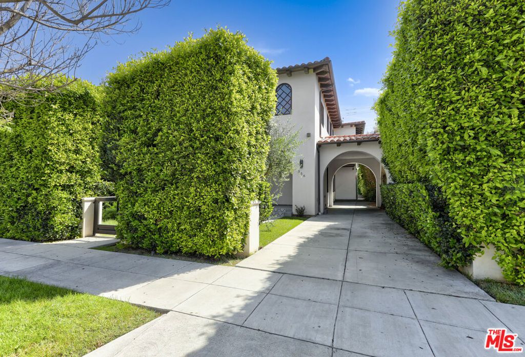 Photo of 356 S Clark Drive, Beverly Hills, CA 90211 (MLS # 26671927)
