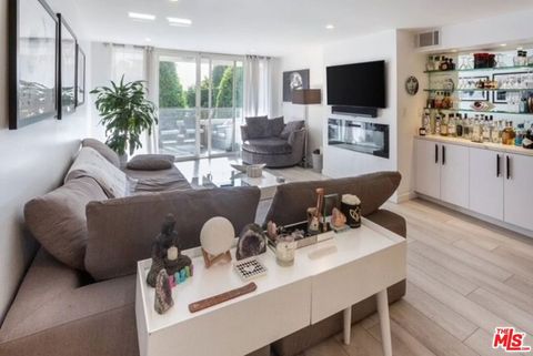 Photo of 8535 W West Knoll Drive #212, West Hollywood, CA 90069 (MLS # 26644719)