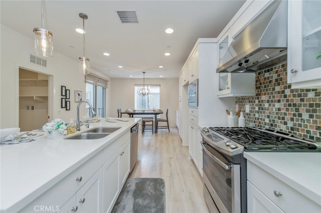 1007 Somerton, Costa Mesa CA 92627 - Photo 12