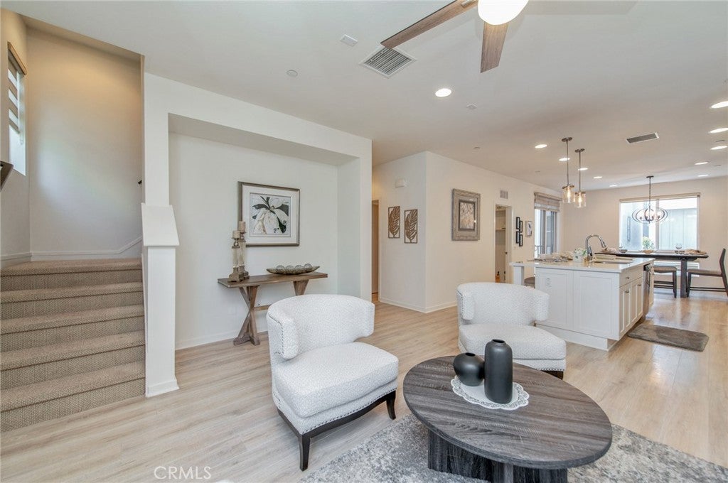 1007 Somerton, Costa Mesa CA 92627 - Photo 7