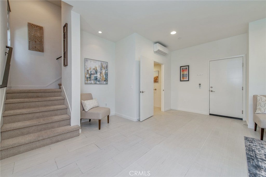 1007 Somerton