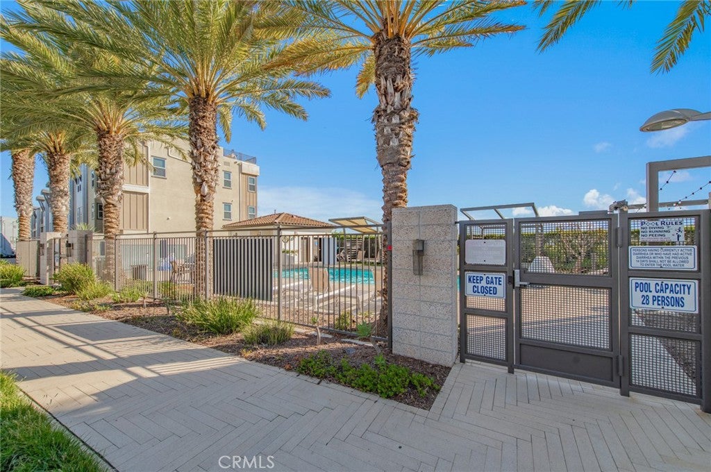1007 Somerton, Costa Mesa CA 92627 - Photo 34