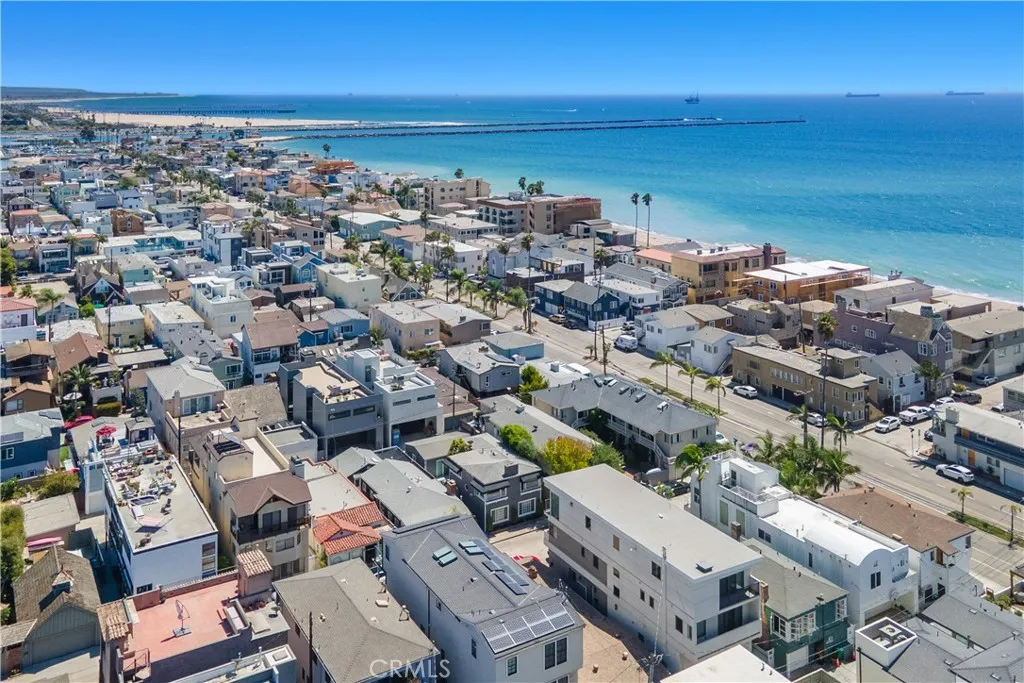 Long Beach, California 90803, United States, 3 Bedrooms Bedrooms, ,3 BathroomsBathrooms,Residential,Active,203404