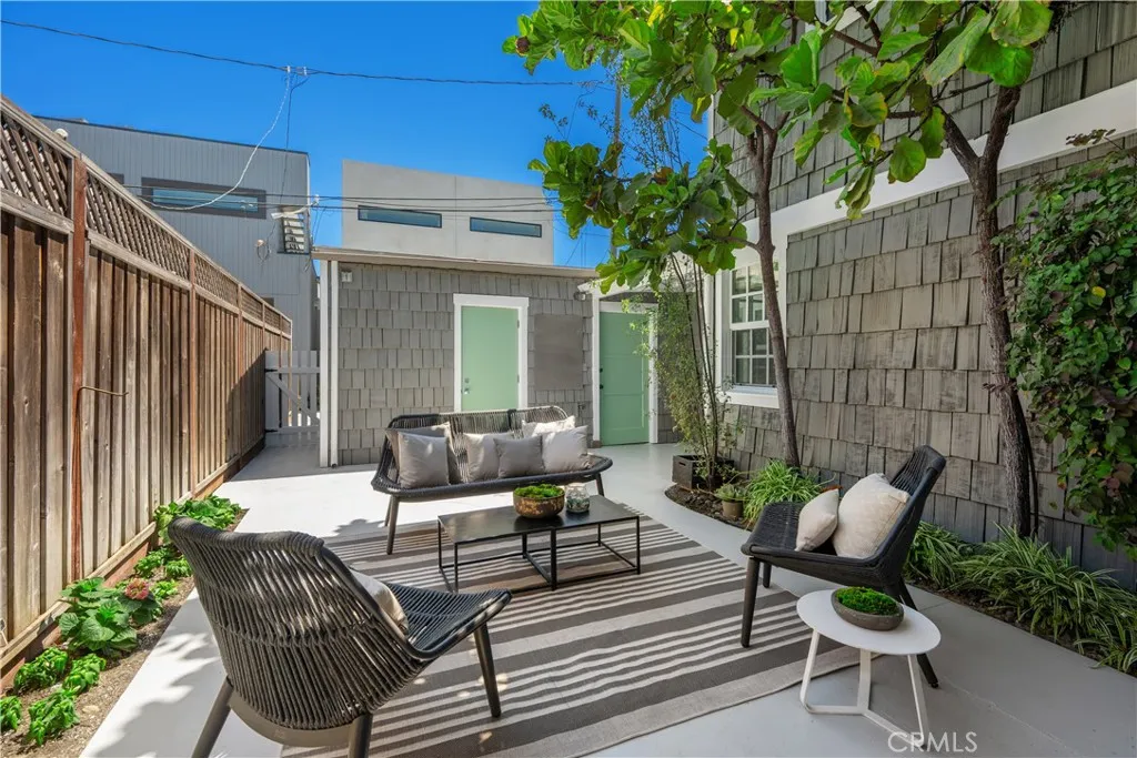 Long Beach, California 90803, United States, 3 Bedrooms Bedrooms, ,3 BathroomsBathrooms,Residential,Active,203404