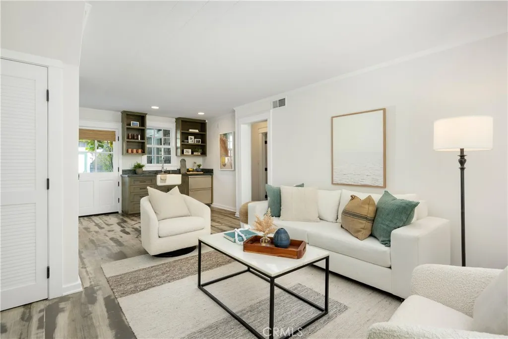 Long Beach, California 90803, United States, 3 Bedrooms Bedrooms, ,3 BathroomsBathrooms,Residential,Active,203404