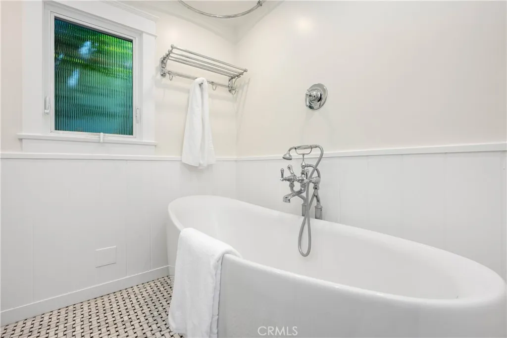 Long Beach, California 90803, United States, 3 Bedrooms Bedrooms, ,3 BathroomsBathrooms,Residential,Active,203404