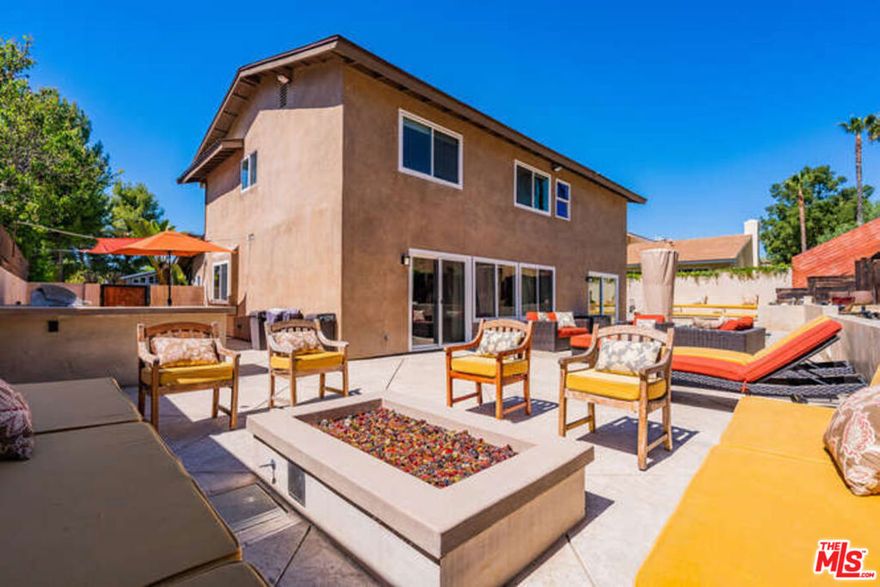 MOUNTAIN VIEW SANCTUARY IN AGOURA HILLS. FULLY-FURNISHED, FULLY-EQUIPPED.  This Valley gem is perfect for a serene getaway! Enjoy the gorgeous patio w/ an outdoor picnic area, outdoor kitchen, lounge furniture, & gas fireplace. Living room w/ Smart TV & surround sound system makes for the perfect entertainment space. Beautiful Master suite w/ California King bed, TV, designated workspace, large walk-in closet, & stunning Roman-style Master bath. The spacious family room offers natural light w/ easy access to the pool. Plenty of parking provided w/ the 2 car garage, driveway, & street.