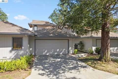 Photo of 5982 Post Oak Cir Cir, San Jose, CA 95120 (MLS # 41125932)