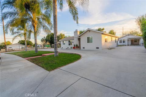 Photo of 487 Jackson ST, Colton, CA 92324 (MLS # AR26151732)