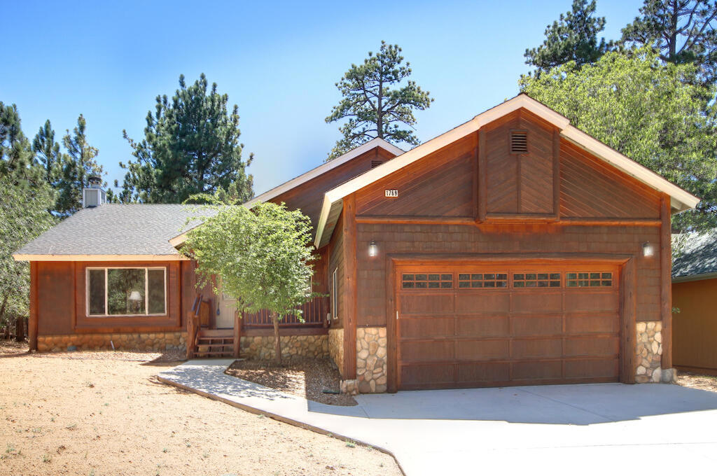 1769 Cascade Road