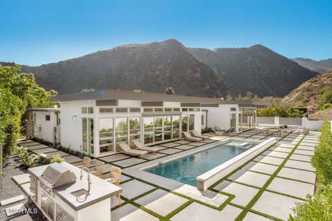 Photo of 5924 Paseo Canyon Drive, Malibu, CA 90265 (MLS # 226003669)