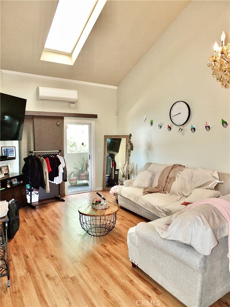 1123 Junipero Avenue 7