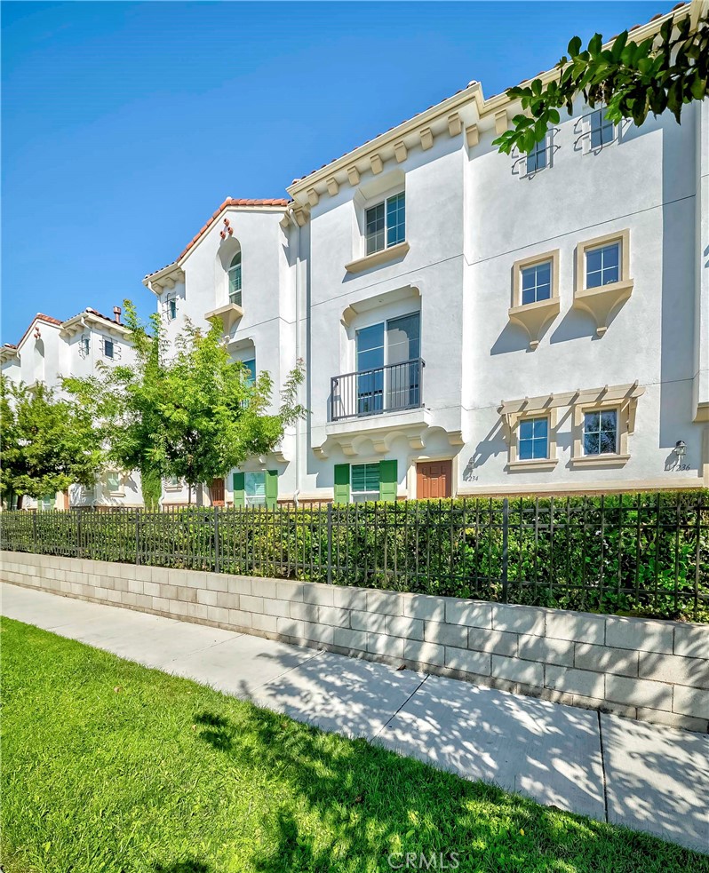 Renato Villas - Residential