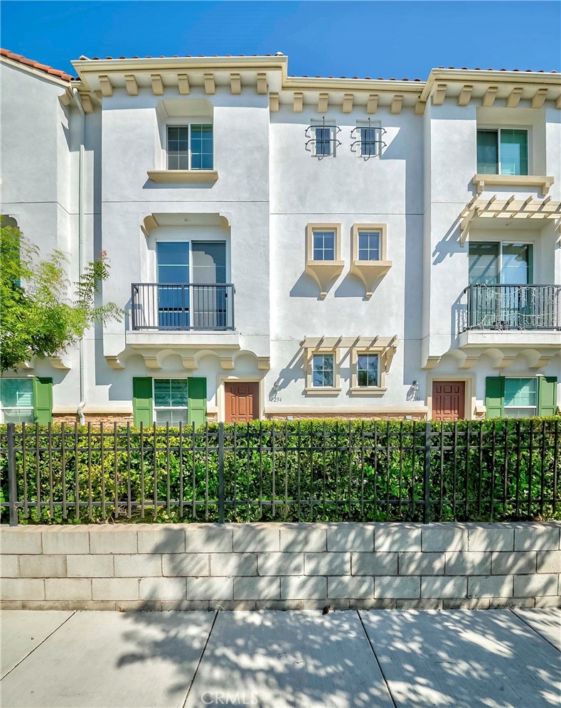 Renato Villas - Residential