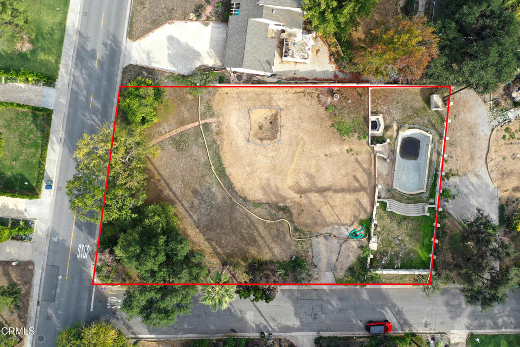 1808 E Altadena Drive