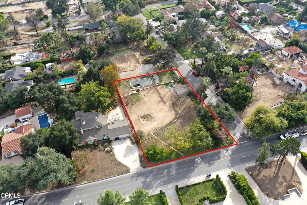 1808 E Altadena Drive
