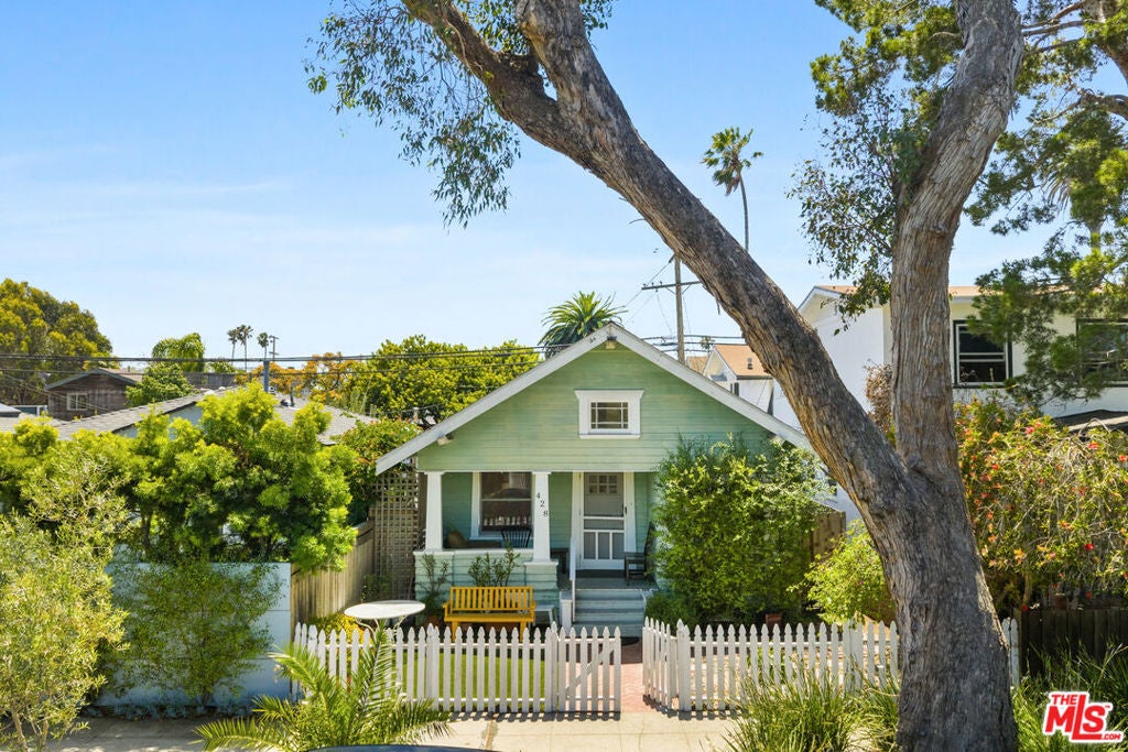 428 Rialto Avenue