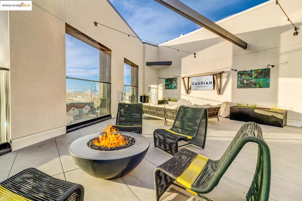 WEST OAKLAND - Residential