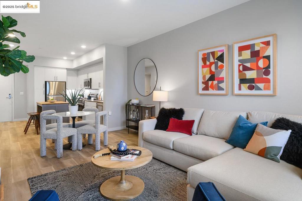 WEST OAKLAND - Residential