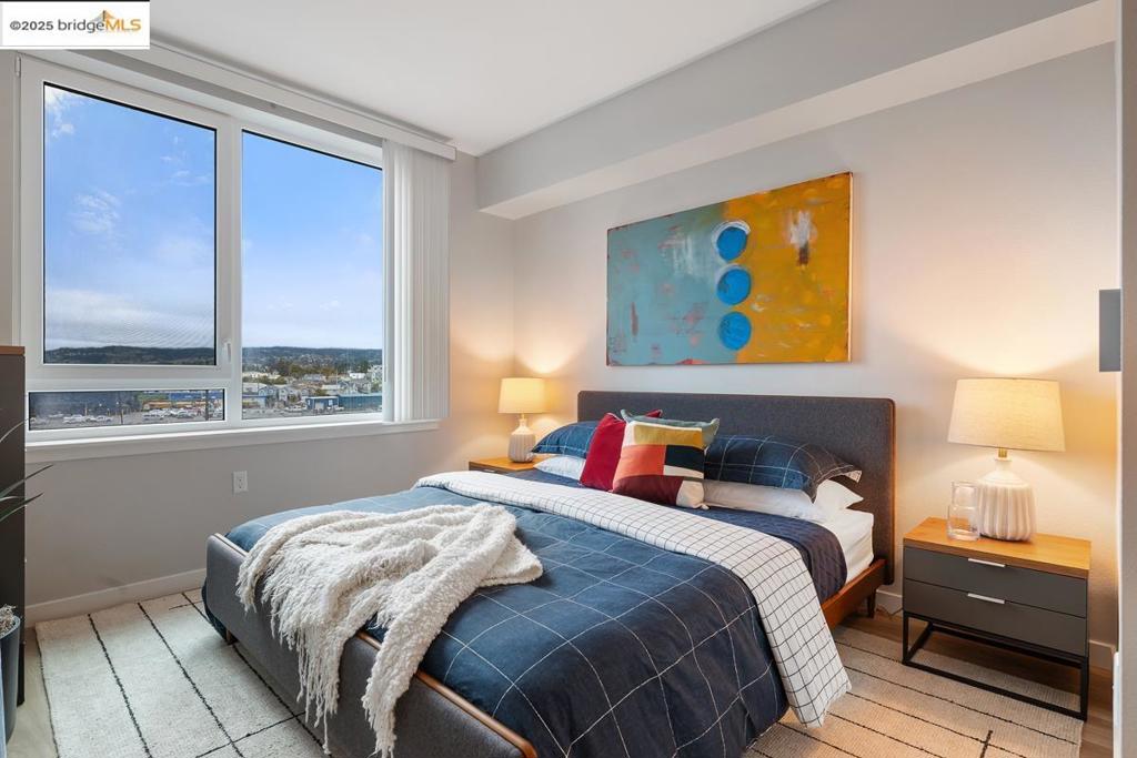 WEST OAKLAND - Residential