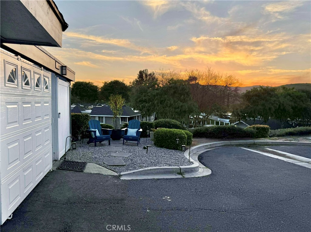 22256 Caminito Danubo