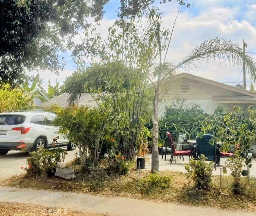 Fixer up opportunity for investors or buyers who want to rebuild/remodel their dream house. Single-story home features 4 bedrooms and 2 bathrooms in a desirable Santa Ana neighborhood. The house is just short drives to Fountain Valley, Mile Square Park and Carl Thornton Park, Santa Ana College, South Coast Plaza, with easy freeway access(405,22, and 55 freeways). Bonus one extra bedroom in the garage and one small unit in the backyard which is potential for ADU. Sold As-Is
