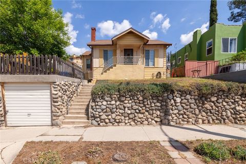 Photo of 4171 York Boulevard, Glassell Park, CA 90065 (MLS # SR26072693)