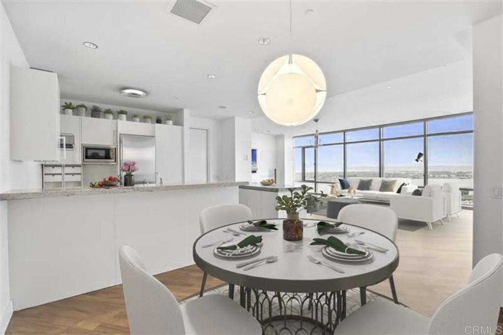 165 6Th Avenue 2504