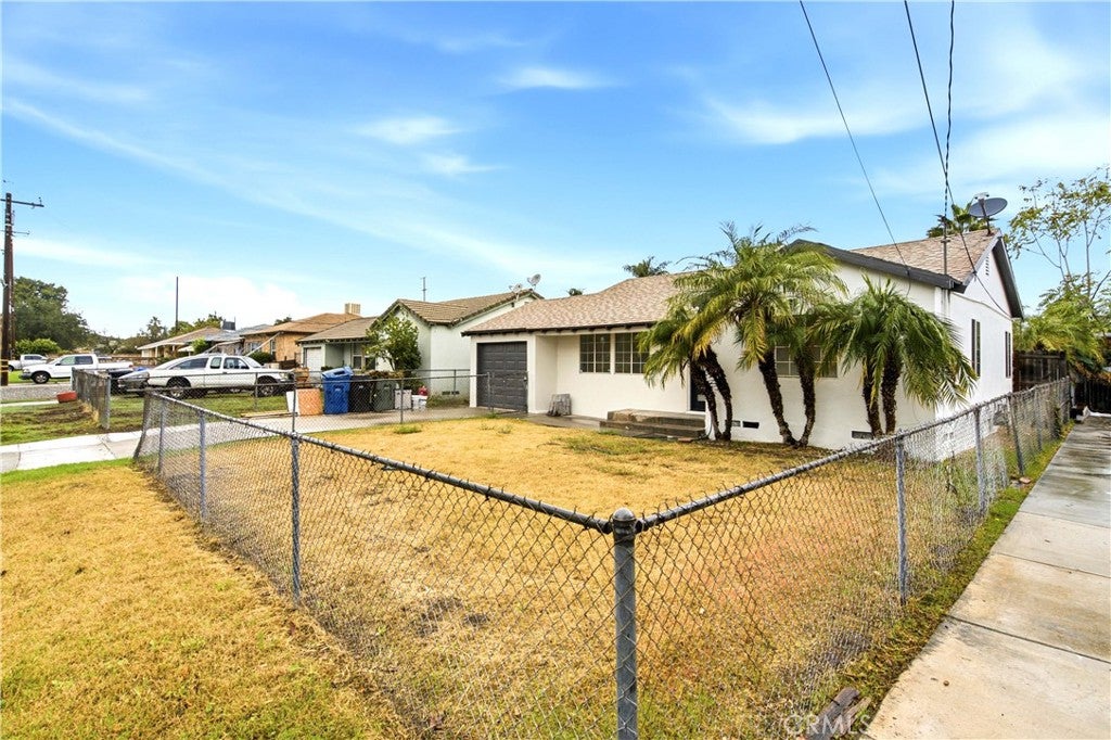 1456 W 14th
