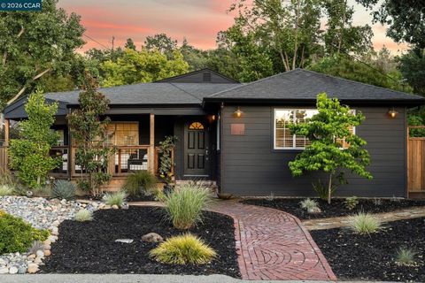 Photo of 111 Park Ave, Walnut Creek, CA 94595 (MLS # 41132749)