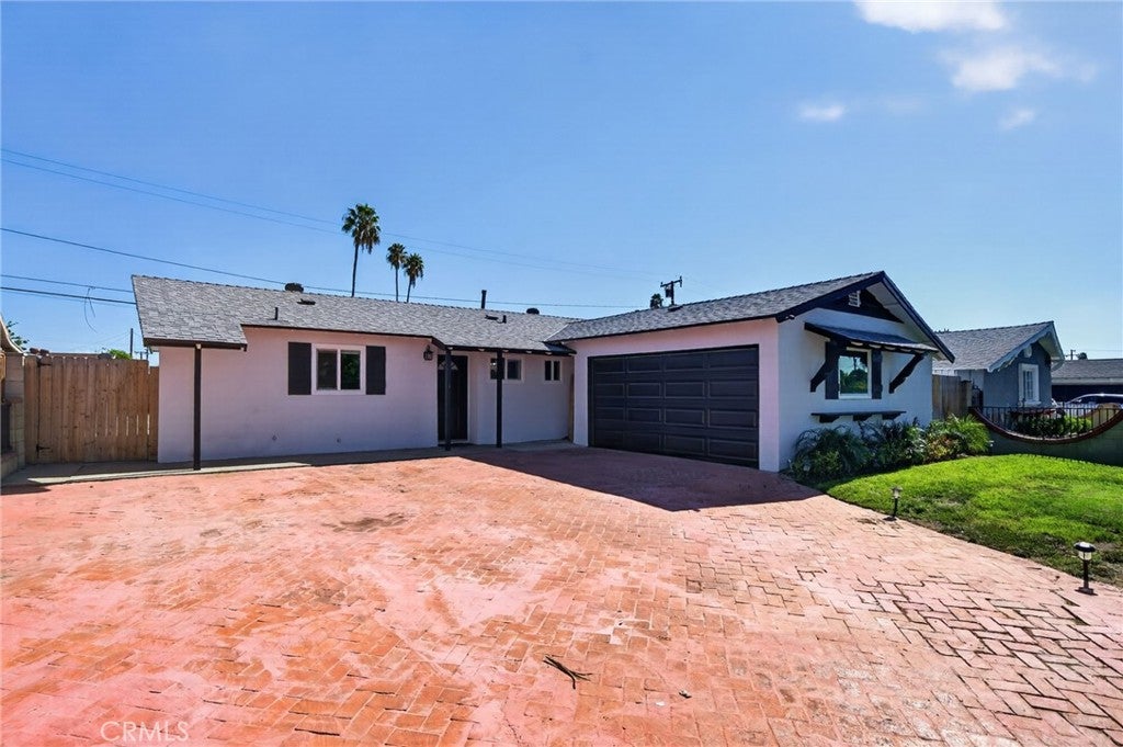 1132 Broadmoor
