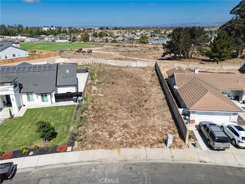Photo of 827 Firefox Drive, Santa Maria, CA 93455 (MLS # PI25215678) Photo of 827 Firefox Drive, Santa Maria, CA 93455 (MLS # PI25215678)