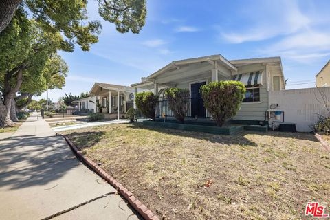 Photo of 6621 5th Avenue, Los Angeles, CA 90043 (MLS # 26833183)