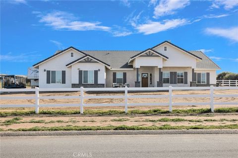 Photo of 9177 Taylor Way, Phelan, CA 92371 (MLS # HD26046580)