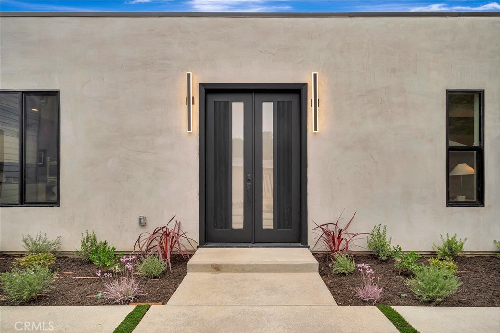 19511 Cantara Street