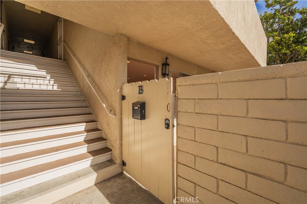 2103 Ronda Granada B