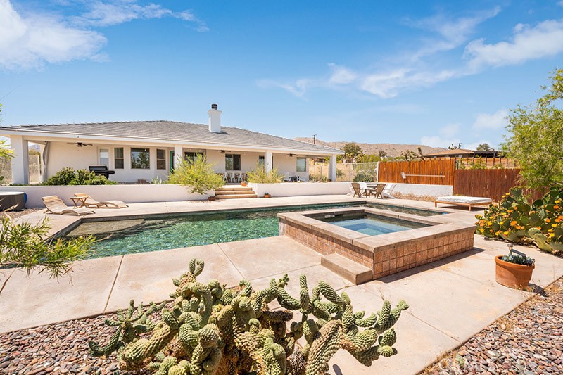 61424 Latham Trail