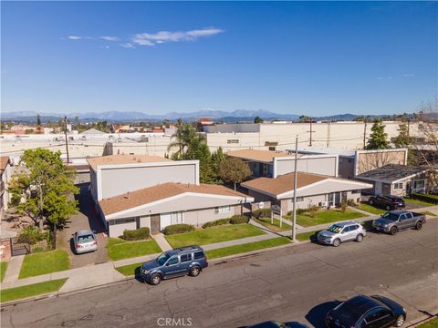 2109 2113 E Westport Drive Anaheim CA 92806