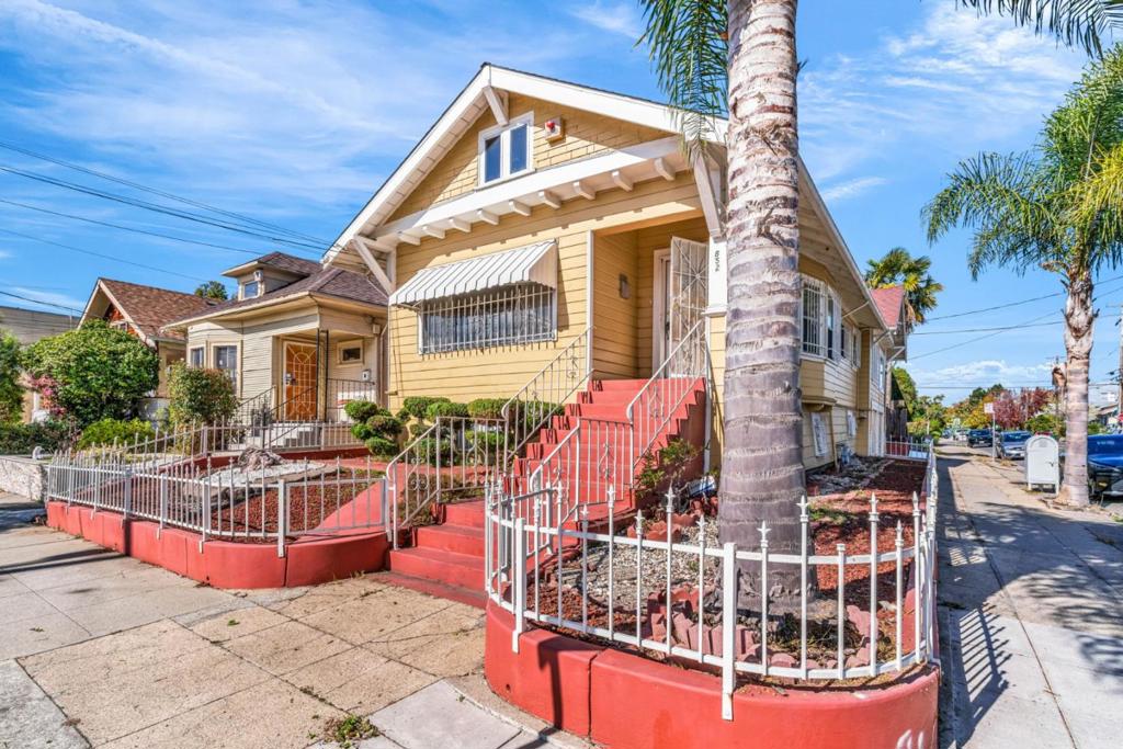 852 58th Street