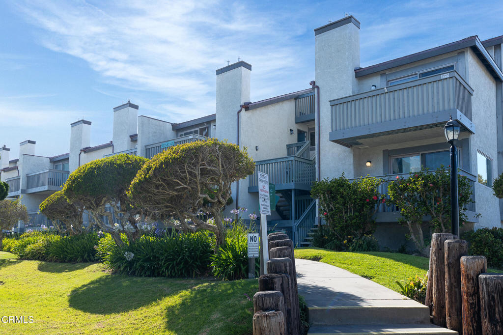 2945 Harbor Boulevard