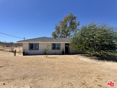 Photo of 6836 Mount Shasta Avenue, Joshua Tree, CA 92252 (MLS # 26985057)