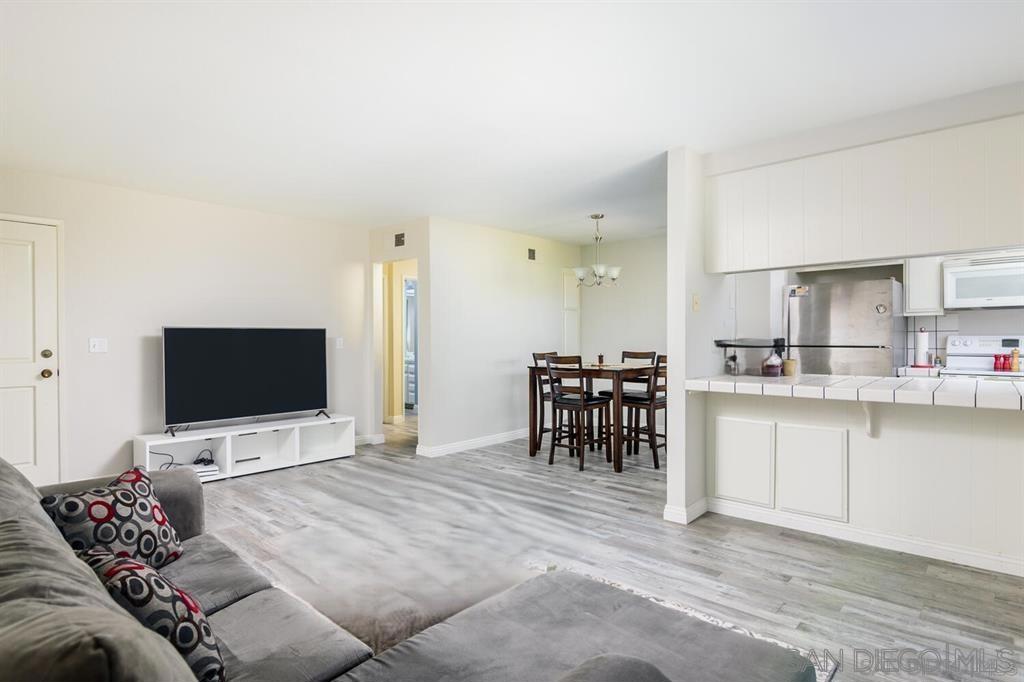 Del Cerro - Residential